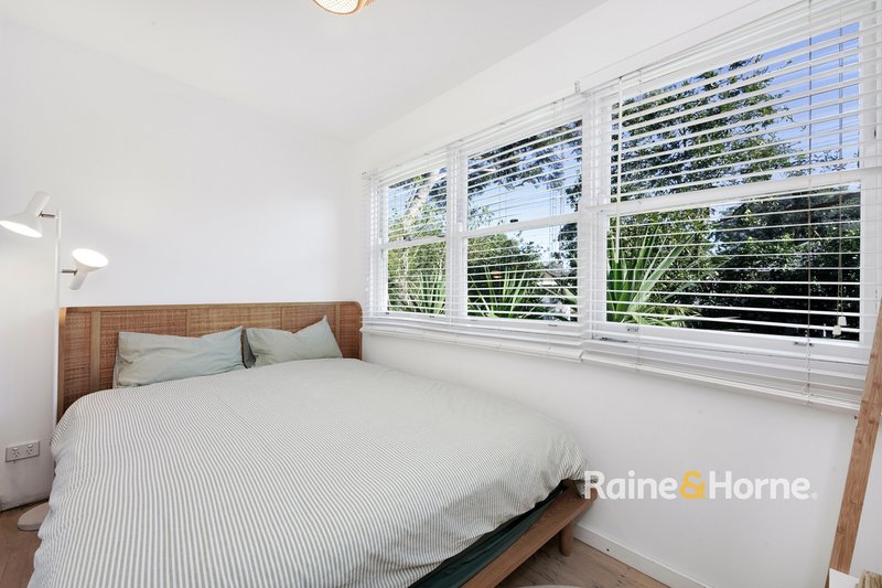 Photo - 12 Banksia Street, Ettalong Beach NSW 2257 - Image 4