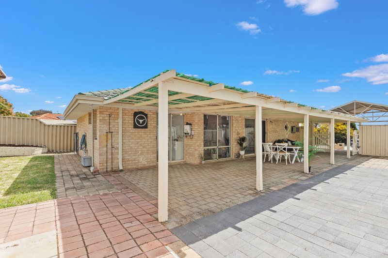 Photo - 12 Banyan Close, Marangaroo WA 6064 - Image 35