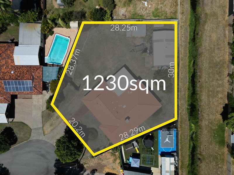 12 Barbel Close, East Cannington WA 6107