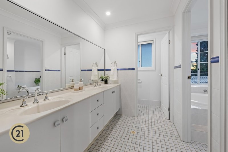 Photo - 12 Barcote Place, Castle Hill NSW 2154 - Image 9