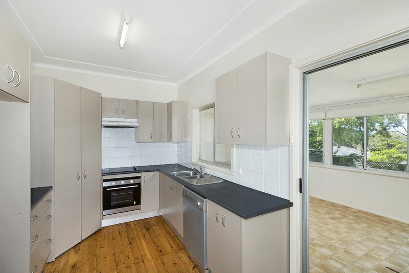 Photo - 12 Barina Avenue, Kilaben Bay NSW 2283 - Image 2