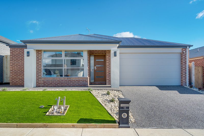 12 Barkers Crescent, Mickleham VIC 3064