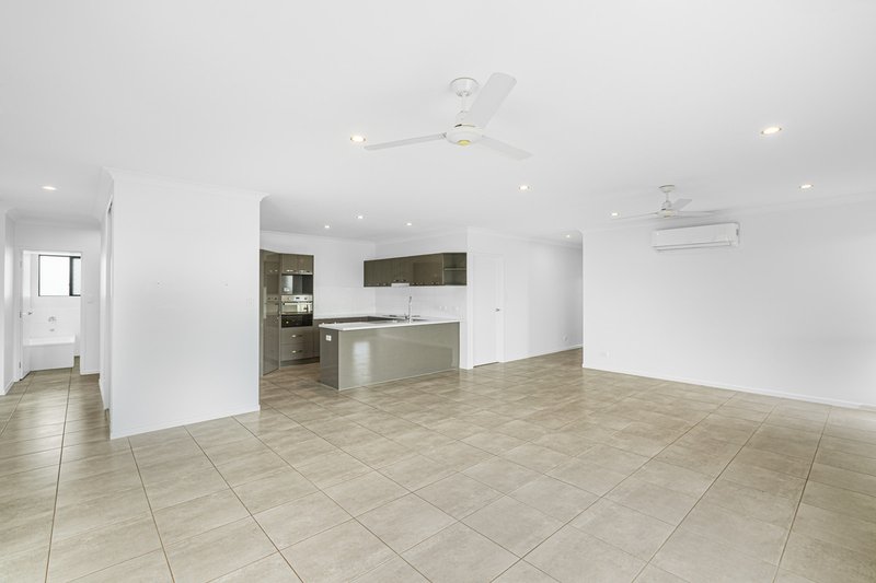 Photo - 12 Barlow Close, Tolga QLD 4882 - Image 12