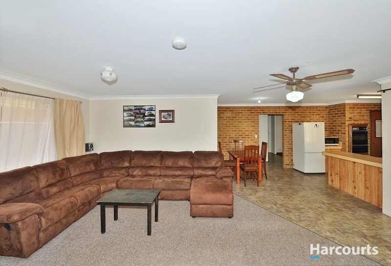 Photo - 12 Barnes Way, Mandurah WA 6210 - Image 9