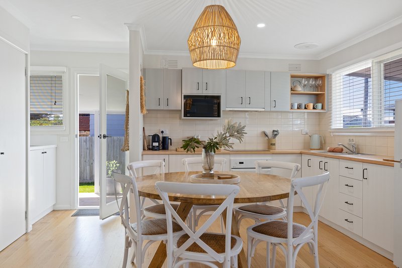 Photo - 12 Barry Street, Sunderland Bay VIC 3922 - Image 17
