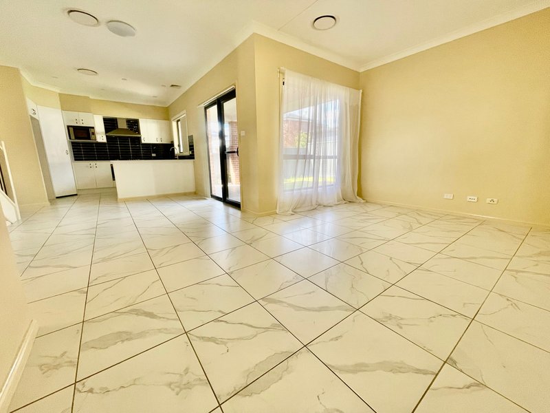 Photo - 12 Basra Road, Edmondson Park NSW 2174 - Image 4