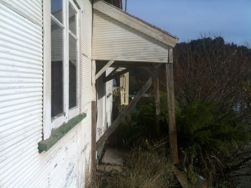 Photo - 12 Batchelor St , Queenstown TAS 7467 - Image 6