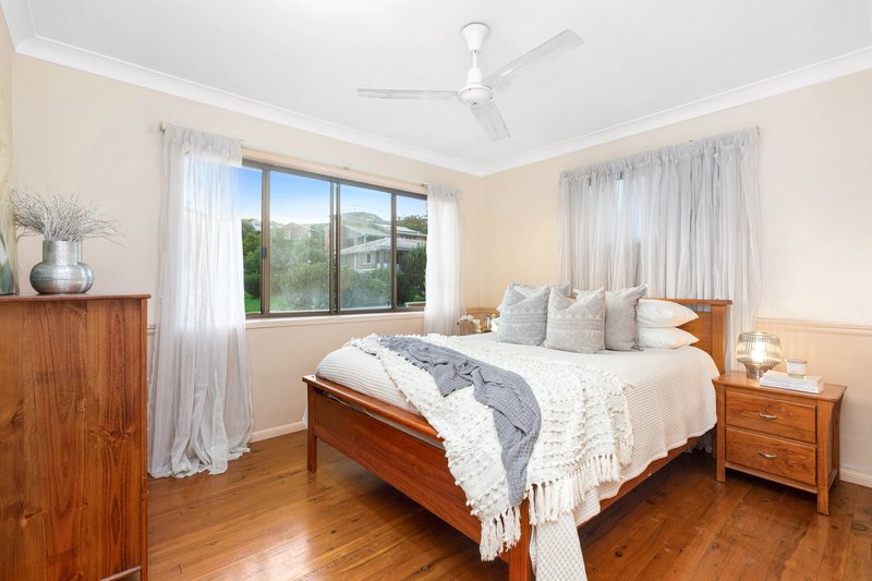 Photo - 12 Bates Drive, Everton Hills QLD 4053 - Image 6