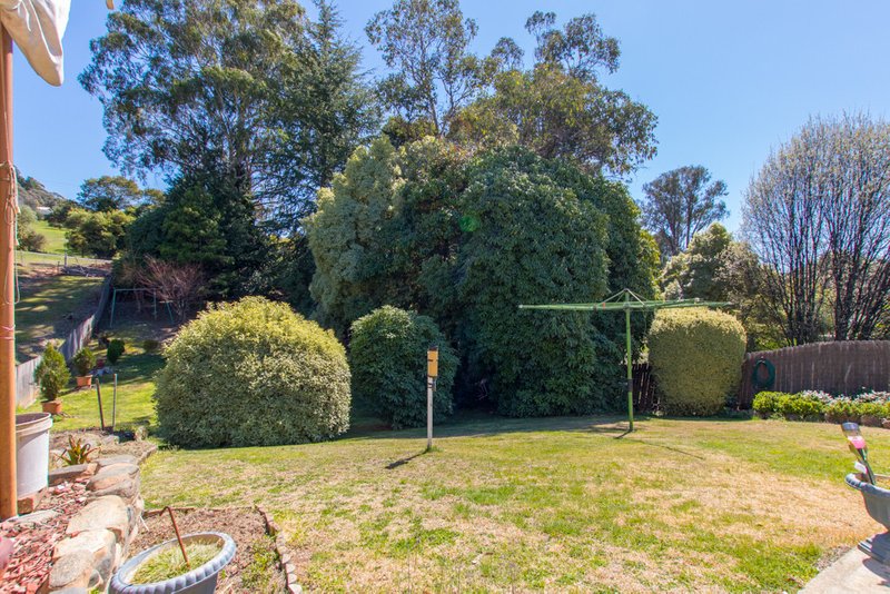 Photo - 12 Batlow Avenue, Batlow NSW 2730 - Image 18