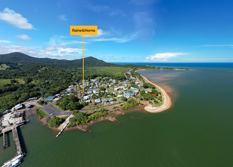 Photo - 1/2 Bay Road, Coconuts QLD 4860 - Image 2