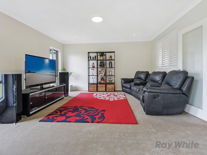 Photo - 12 Baybreeze Crescent, Murrumba Downs QLD 4503 - Image 12