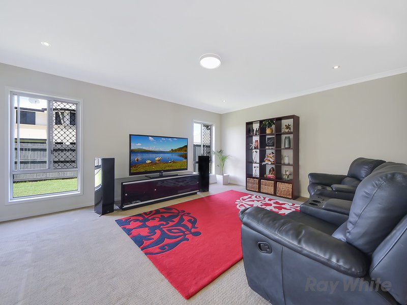 Photo - 12 Baybreeze Crescent, Murrumba Downs QLD 4503 - Image 13