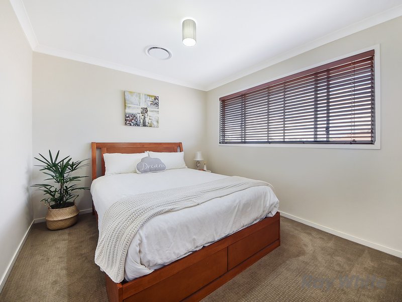 Photo - 12 Baybreeze Crescent, Murrumba Downs QLD 4503 - Image 25