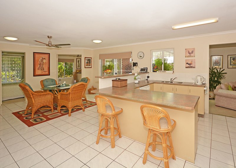 Photo - 12 Beach Drive, Burrum Heads QLD 4659 - Image