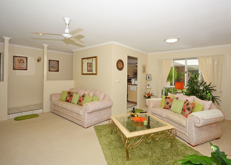 Photo - 12 Beach Drive, Burrum Heads QLD 4659 - Image 3