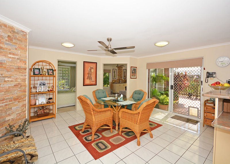 Photo - 12 Beach Drive, Burrum Heads QLD 4659 - Image 4