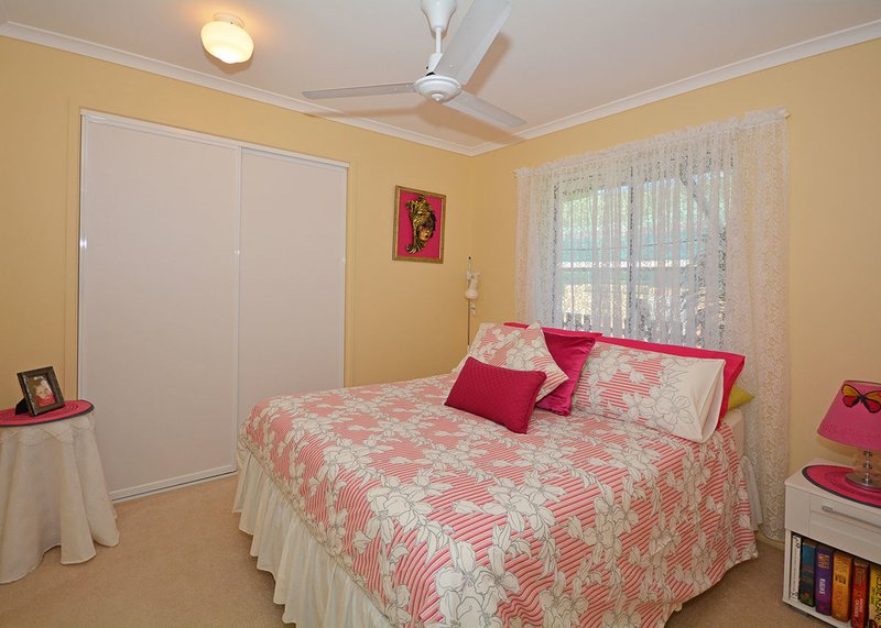 Photo - 12 Beach Drive, Burrum Heads QLD 4659 - Image 12