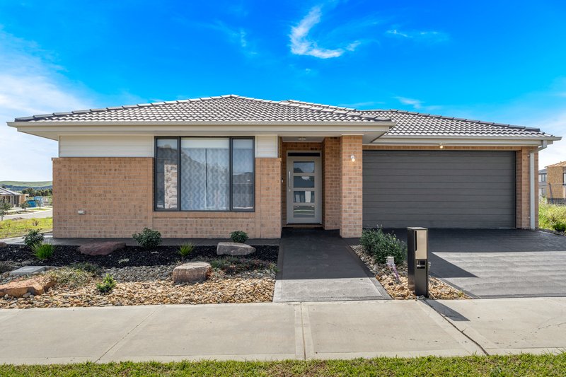 12 Beacon Close, Beveridge VIC 3753