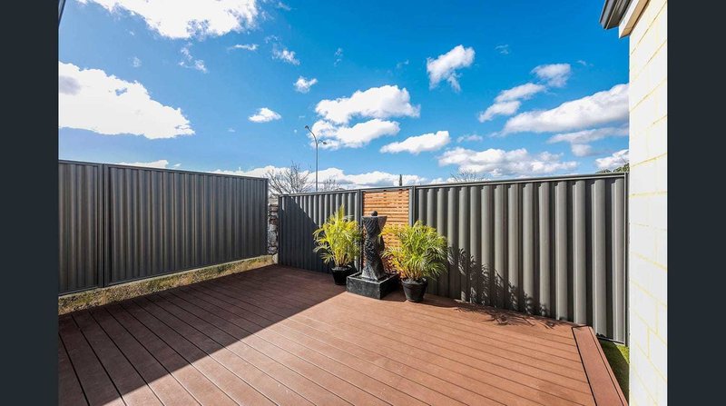 Photo - 12 Beckett Street, Aveley WA 6069 - Image 5