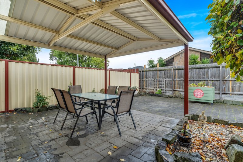 Photo - 12 Beckington Place, Craigieburn VIC 3064 - Image 24