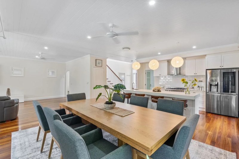 Photo - 12 Bedarra Street, Redland Bay QLD 4165 - Image 2