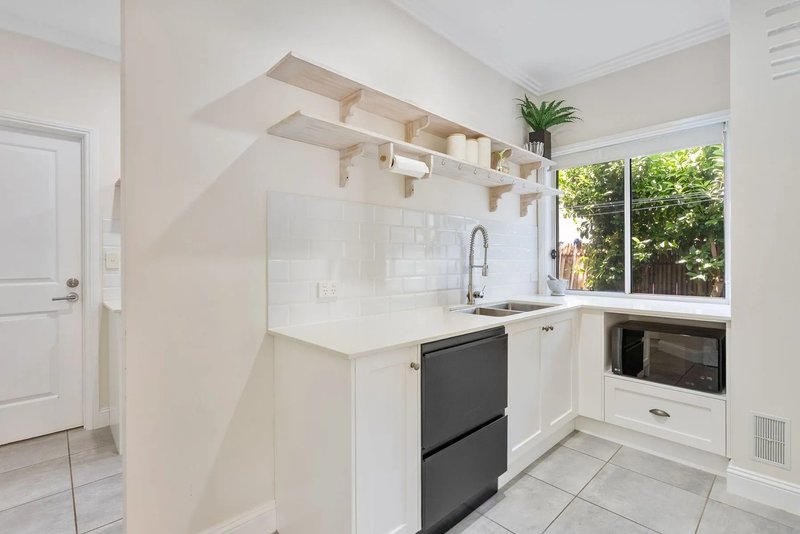 Photo - 12 Bedarra Street, Redland Bay QLD 4165 - Image 8