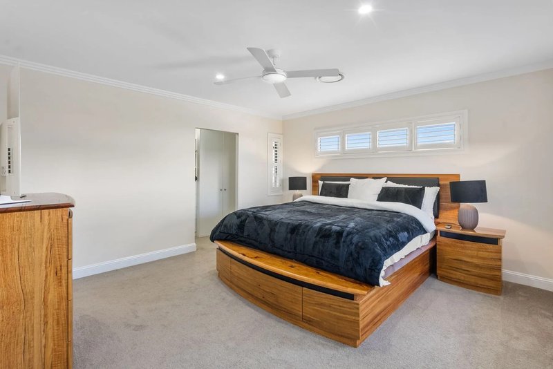 Photo - 12 Bedarra Street, Redland Bay QLD 4165 - Image 16