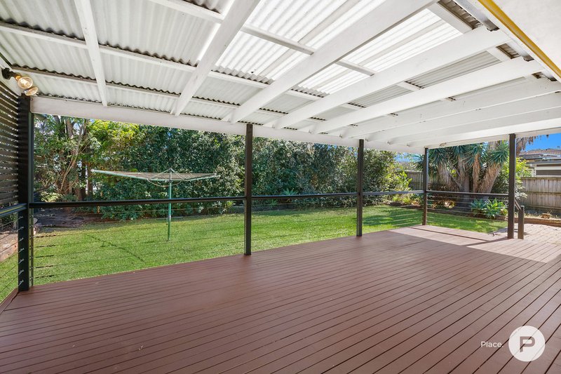 Photo - 12 Bedser Street, Macgregor QLD 4109 - Image 7