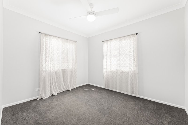Photo - 12 Beirne Street, South Toowoomba QLD 4350 - Image 11