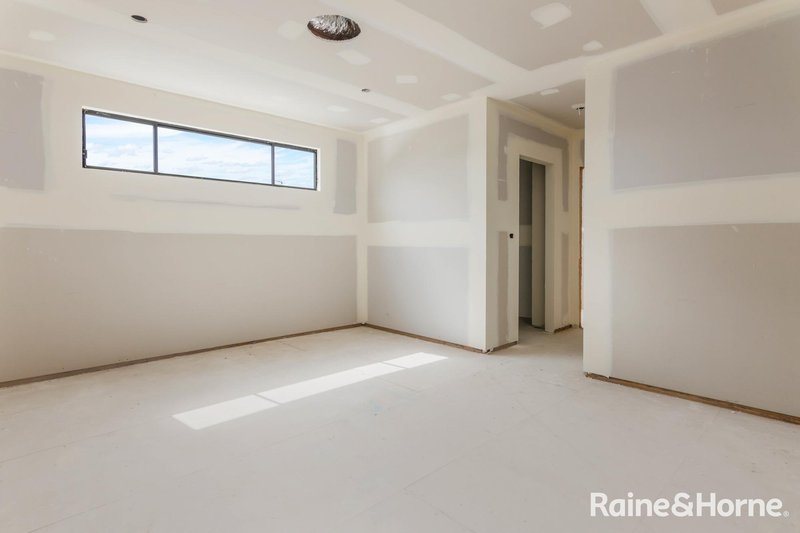 Photo - 12 Beldale Street (Gables) , Box Hill NSW 2765 - Image 4