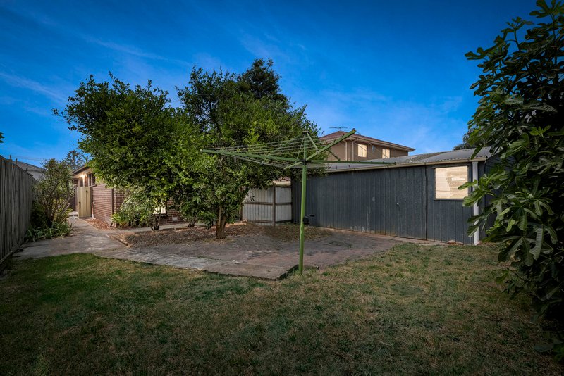 Photo - 12 Bellarine Court, Keysborough VIC 3173 - Image 8