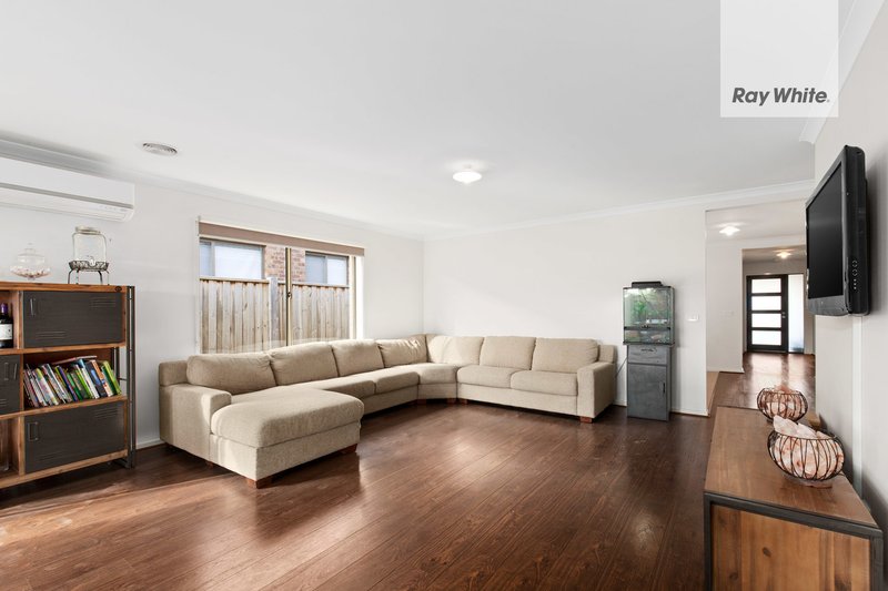 Photo - 12 Belleview Crescent, Beveridge VIC 3753 - Image 4