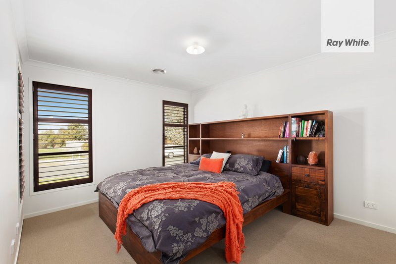 Photo - 12 Belleview Crescent, Beveridge VIC 3753 - Image 6