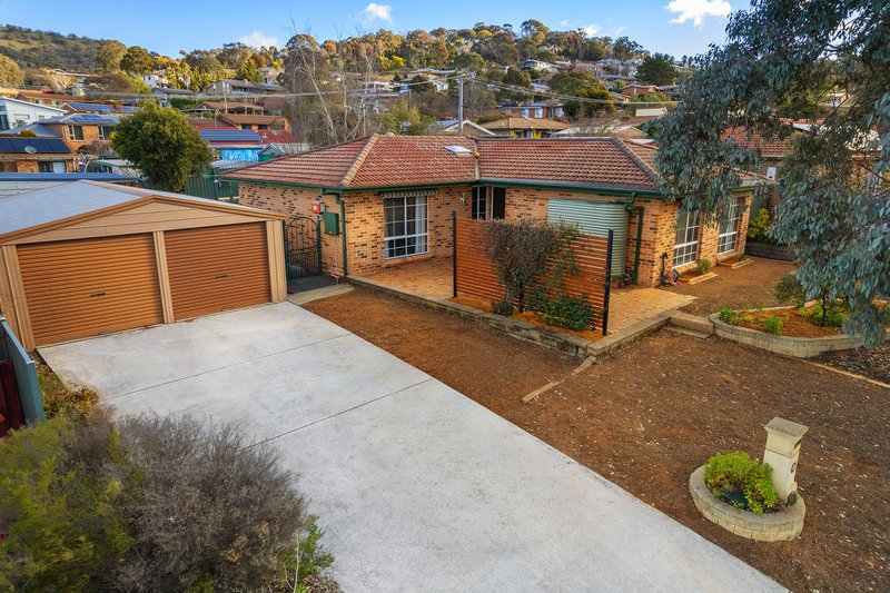 Photo - 12 Benson Crescent, Calwell ACT 2905 - Image 1