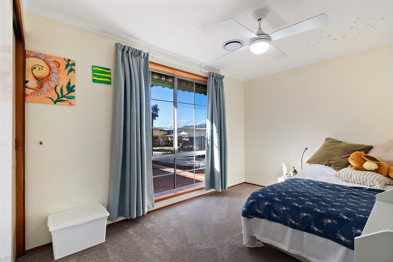 Photo - 12 Benson Crescent, Calwell ACT 2905 - Image 9
