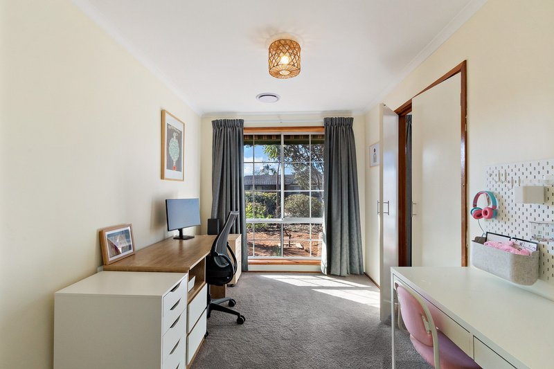 Photo - 12 Benson Crescent, Calwell ACT 2905 - Image 10