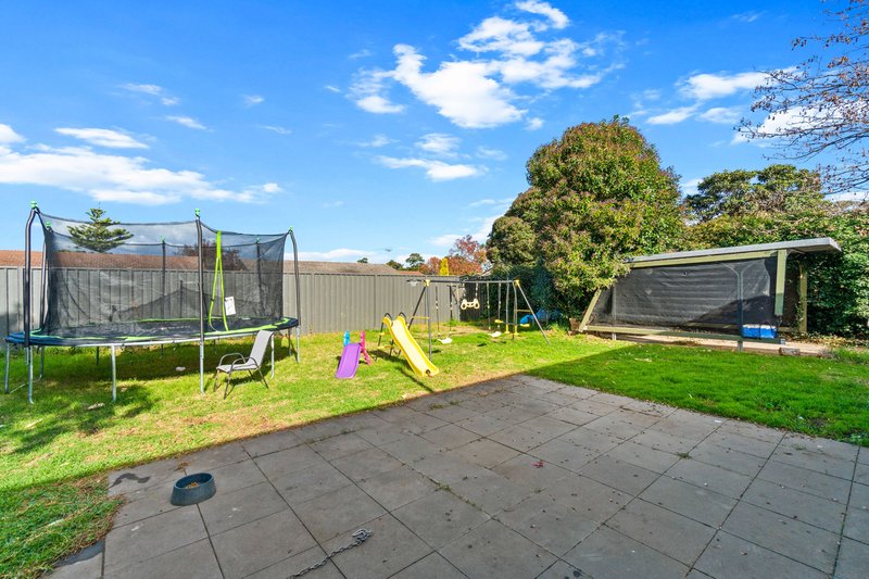 Photo - 12 Bergen Crescent, Sale VIC 3850 - Image 11