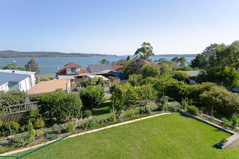 Photo - 12 Berkeley Street, Speers Point NSW 2284 - Image 17