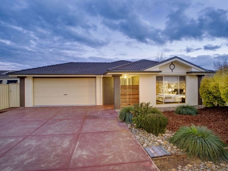 12 Beveridge Court, Point Cook VIC 3030