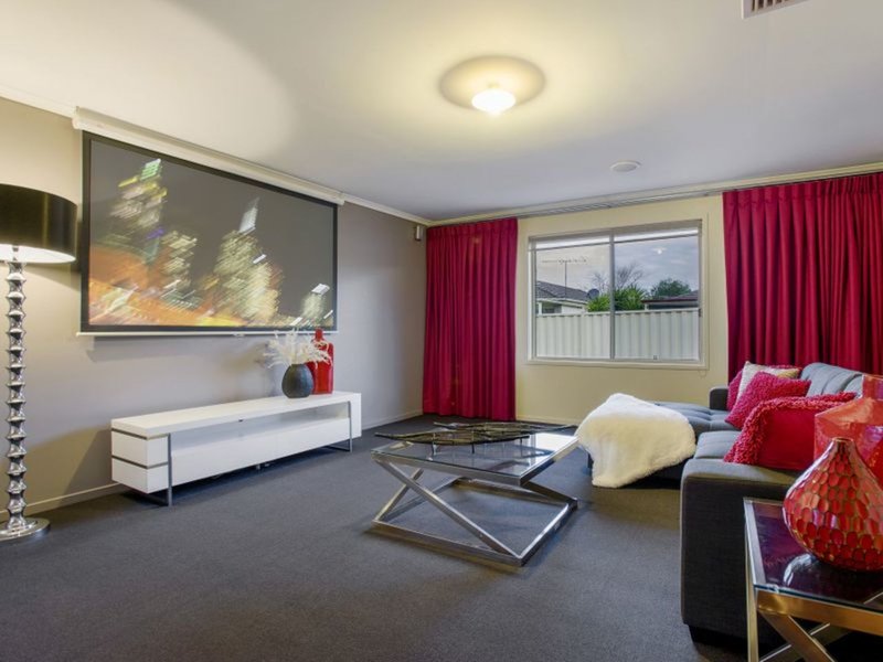 Photo - 12 Beveridge Court, Point Cook VIC 3030 - Image 11