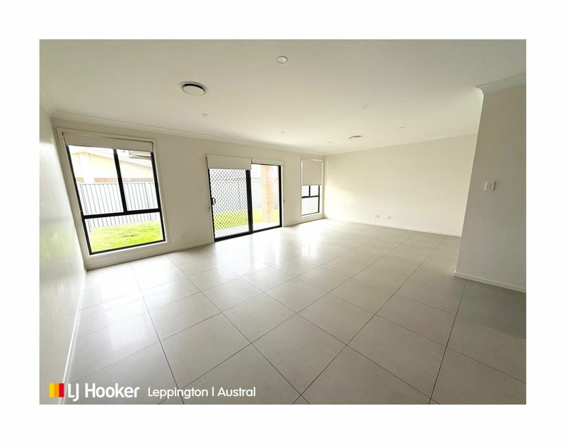 Photo - 12 Bibb Avenue, Cobbitty NSW 2570 - Image 9