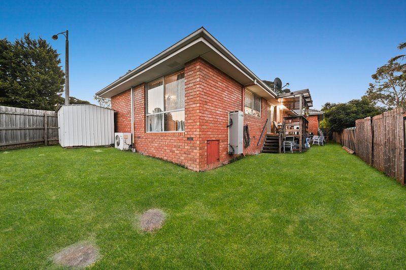 Photo - 12 Bill Place, Hampton Park VIC 3976 - Image 15