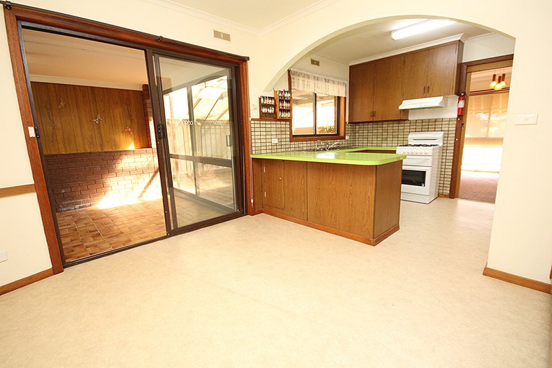 Photo - 12 Birch Avenue, Horsham VIC 3400 - Image 4