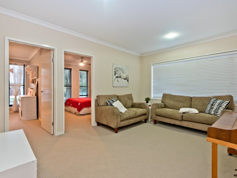 Photo - 12 Blackall Road, Murrumba Downs QLD 4503 - Image 23