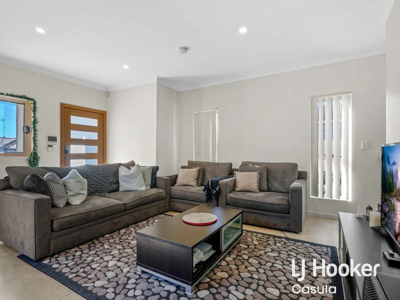 Photo - 1/2 Blackwood Avenue, Casula NSW 2170 - Image 2