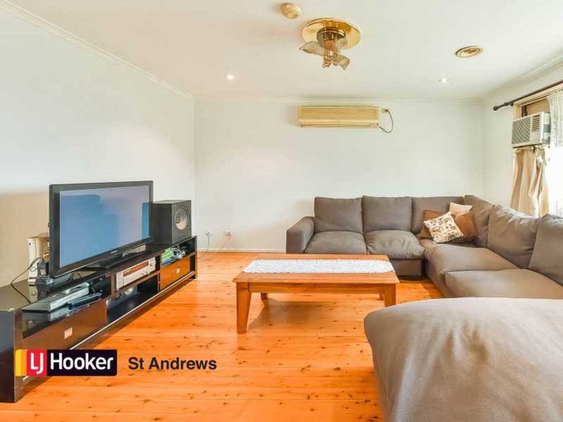 Photo - 12 Blairgowrie Circuit, St Andrews NSW 2566 - Image 2