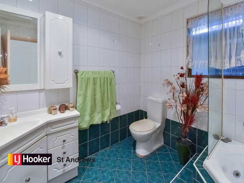 Photo - 12 Blairgowrie Circuit, St Andrews NSW 2566 - Image 7