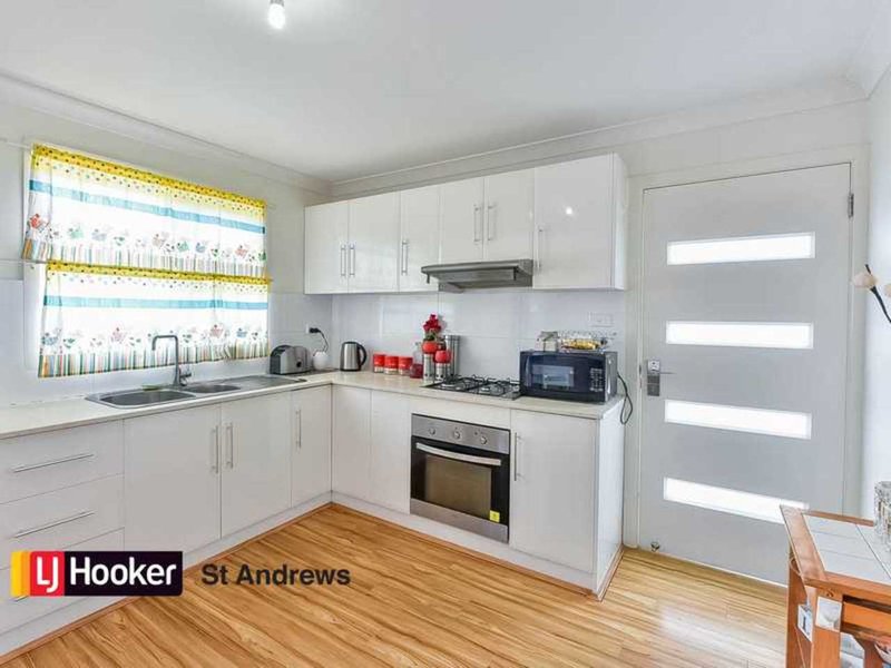 Photo - 12 Blairgowrie Circuit, St Andrews NSW 2566 - Image 10