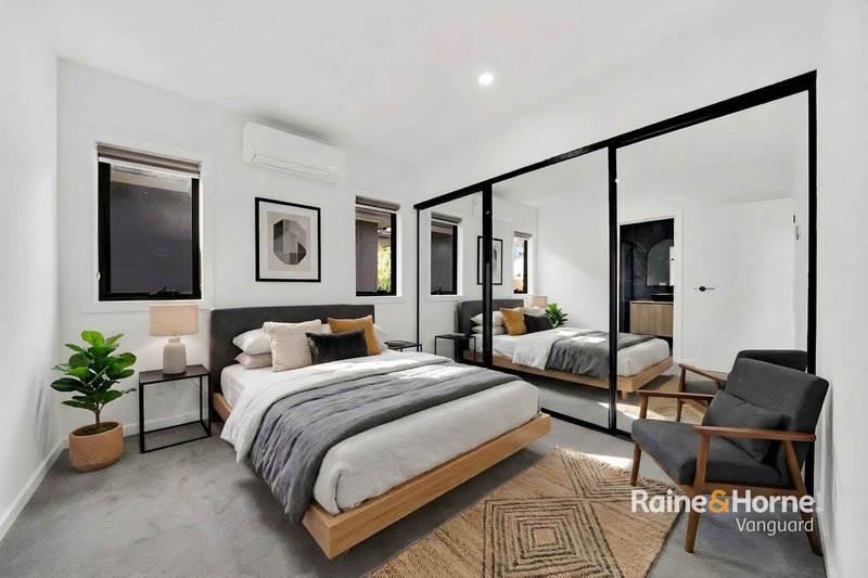 Photo - 12 Bliburg Street, Jacana VIC 3047 - Image 7