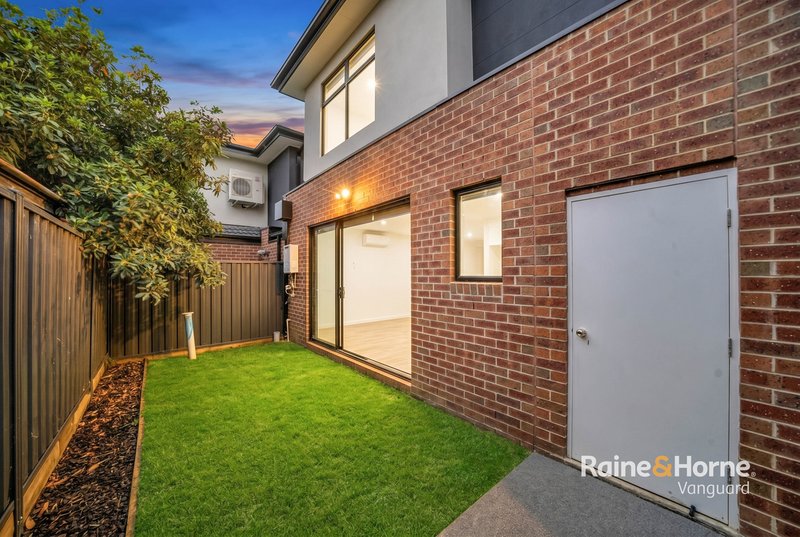 Photo - 12 Bliburg Street, Jacana VIC 3047 - Image 12